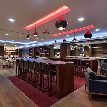 Готель Hampton By Hilton Istanbul Kayasehir Екстер'єр фото