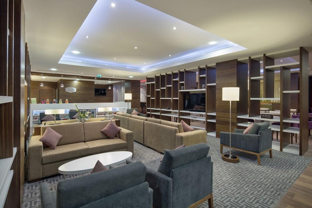 Готель Hampton By Hilton Istanbul Kayasehir Екстер'єр фото